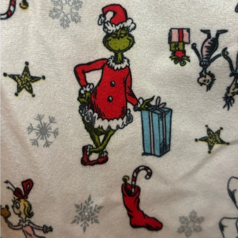 The Grinch Youth Boy's or Girl's Flannel Holiday Coat Pajama Set LG 10/12